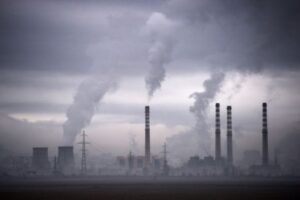 化疫情危機為轉機 IEA籲趁碳排減少投資綠能